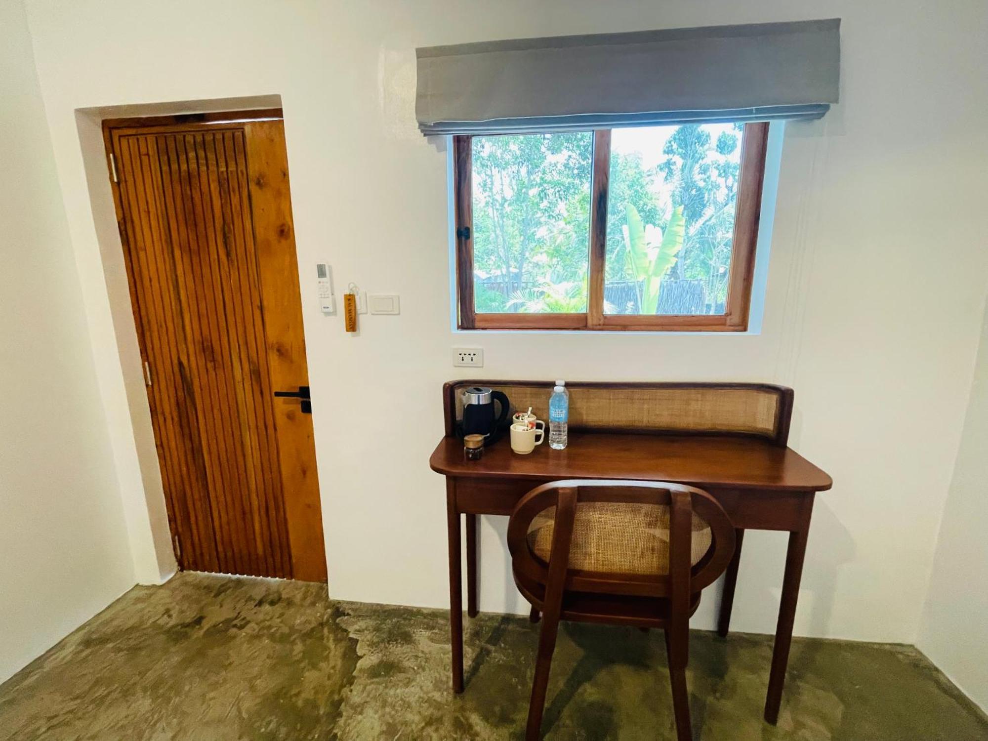 Maayong Hostel (Adults Only) Moalboal Buitenkant foto