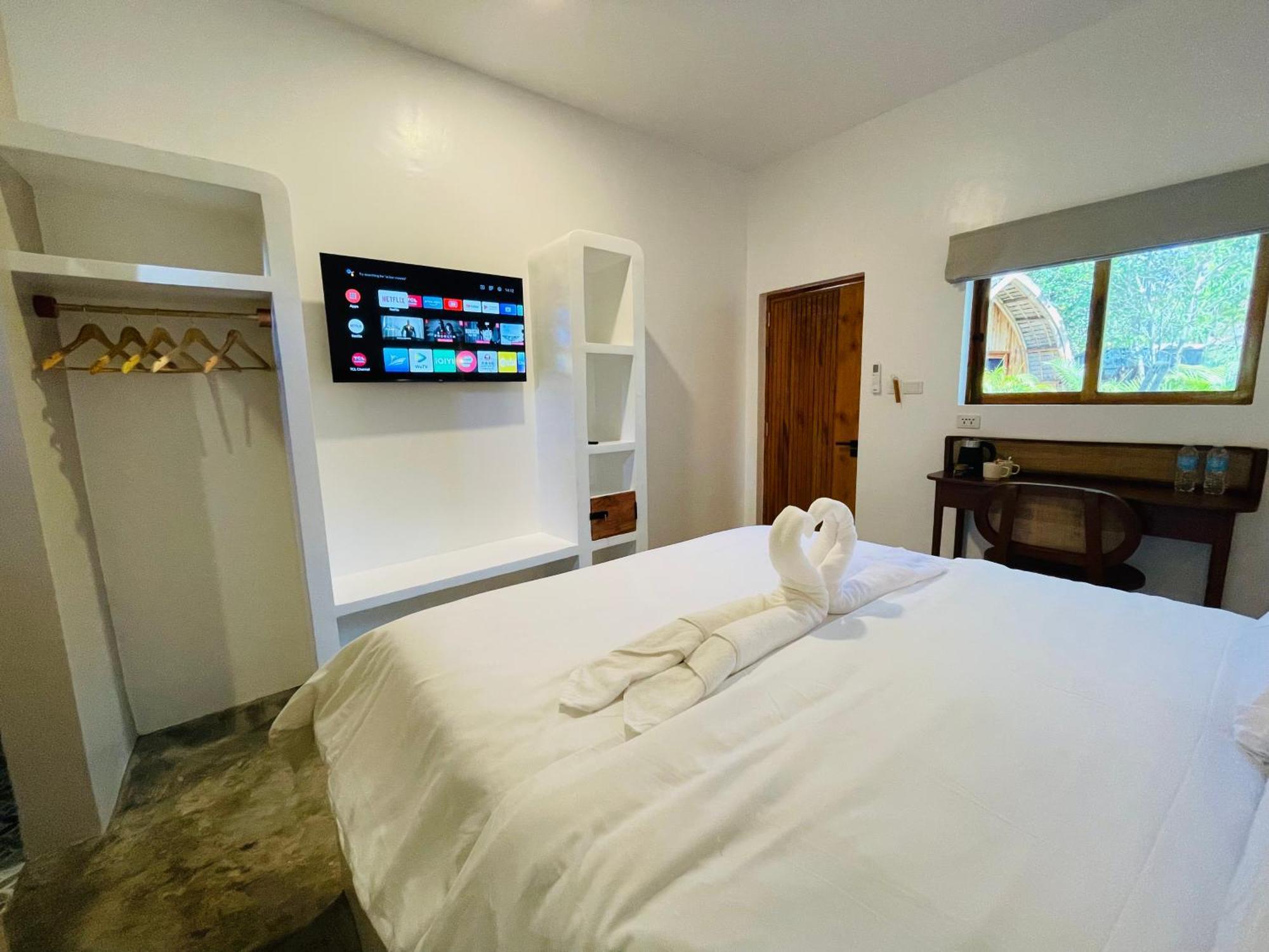 Maayong Hostel (Adults Only) Moalboal Buitenkant foto