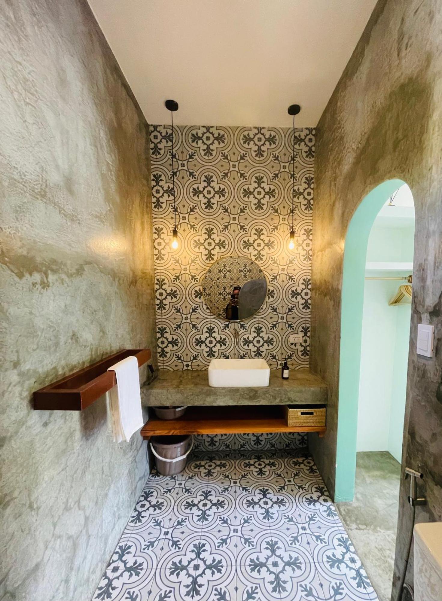 Maayong Hostel (Adults Only) Moalboal Buitenkant foto